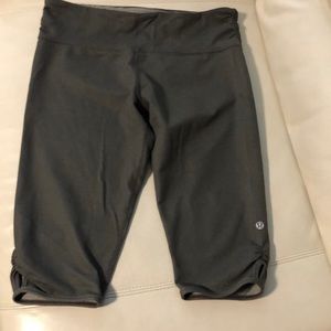 Lululemon Dhanurasana crop size 10